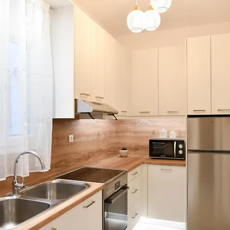 Secret Yard Luxury Appartement Anemomylos