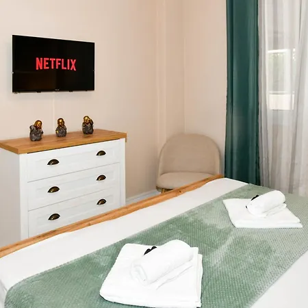 Διαμέρισμα Secret Yard Luxury *